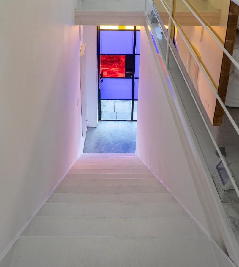 A Bauhaus Gem - Prime Location Appartement *