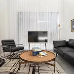 A Bauhaus Gem - Prime Location